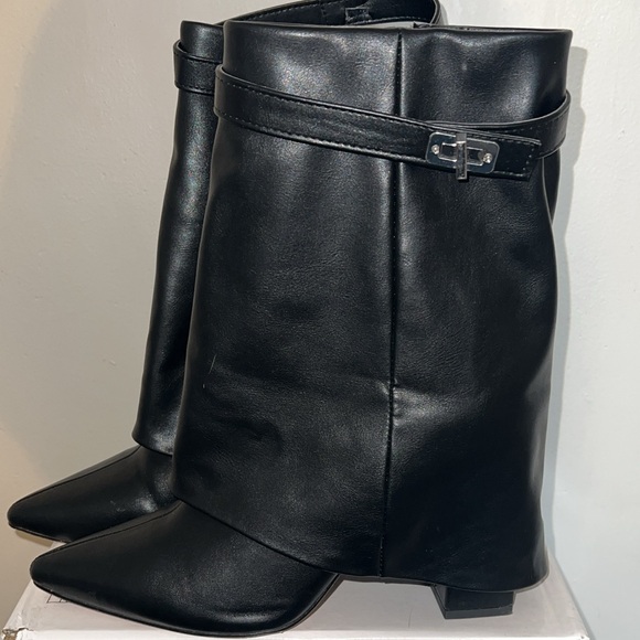 Black Women's Boots - Picture 2 of 7